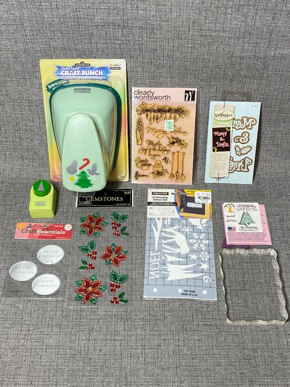 NEW Marvy Uchida “Clever Lever” Christmas Paper Punch 9pc Crafting Lot NIP